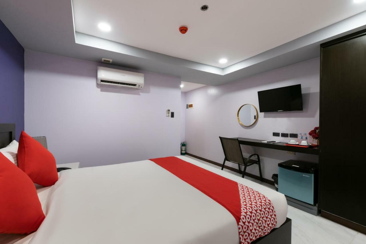 Oyo 171 Amore Hotel Muntinlupa City Dış mekan fotoğraf